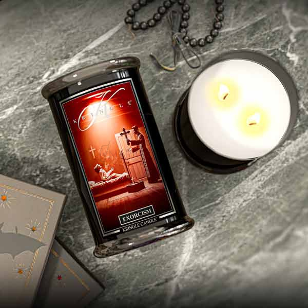 Kringle Candle Exorcism Duża Świeca Zapachowa 624g