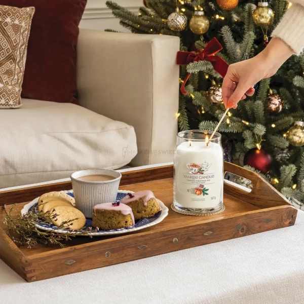 Yankee Candle London Christmas Tea Signature Duża Świeca 567g