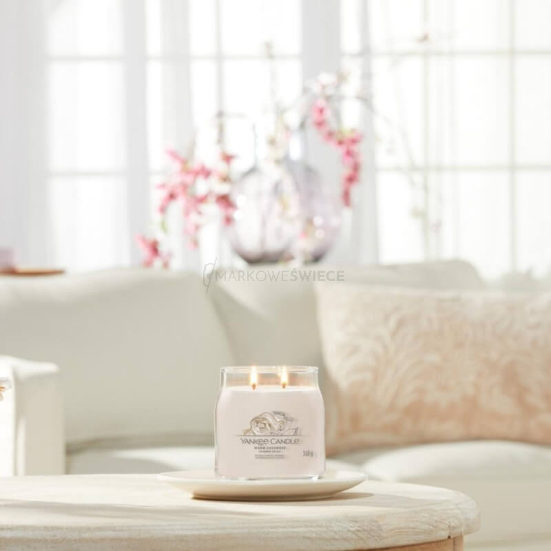 Yankee Candle Warm Cashmere Średnia Świeca Zapachowa 368g