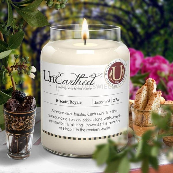 Unearthed Candle Biscotti Royale Duża Świeca Zapachowa 640g