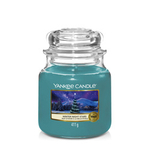 Yankee Candle Winter Night Stars Średnia Świeca Zapachowa 411g