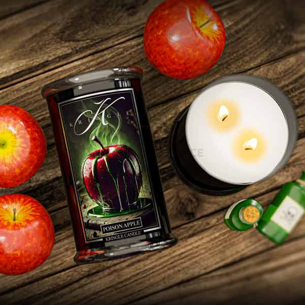 Kringle Candle Poison Apple Duża Świeca Zapachowa 624g