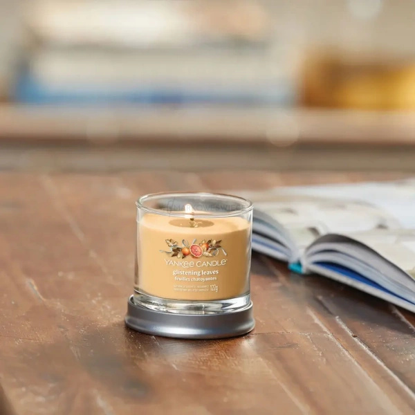 Yankee Candle Glistening Leaves Mała Świeca Zapachowa 122g