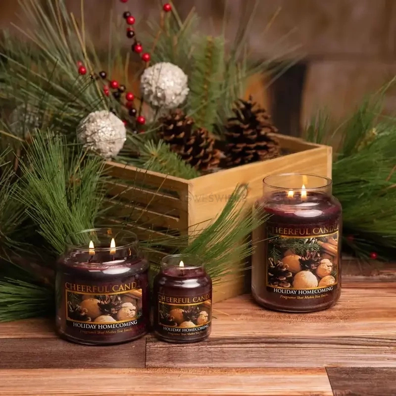 Cheerful Candle Holiday Homecoming Duża Świeca Zapachowa 680g