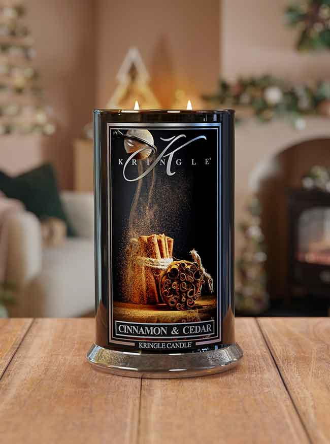 Kringle Candle Reserve Cinnamon & Cedar Duża Świeca Zapachowa 624g