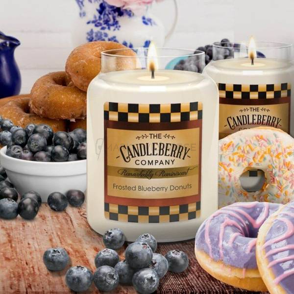 Candleberry Frosted Blueberry Donuts Duża Świeca Zapachowa 640g