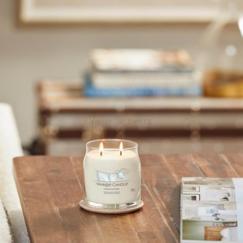 Yankee Candle Clean Cotton Średnia Świeca Zapachowa 368g
