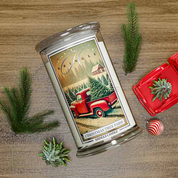 Kringle Candle Christmas Tree Farm Duża Świeca Zapachowa 624g