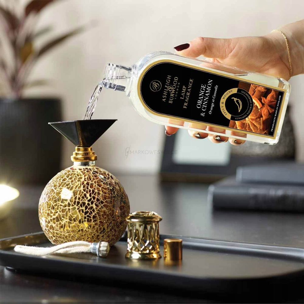 Ashleigh & Burwood Wkład do Lampy Zapachowej Orange & Cinnamon 250ml 