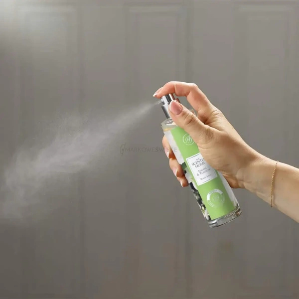 Ashleigh & Burwood Jasmine & Tuberose Room Spray Odświeżacz Powietrza 100 ml