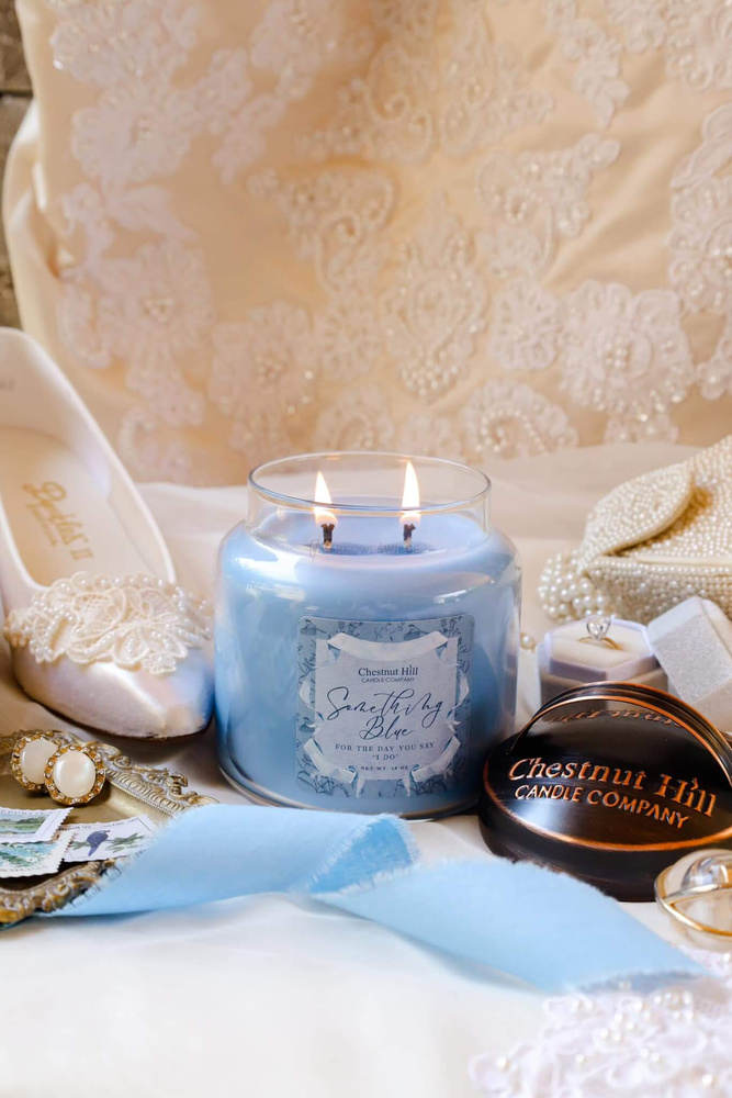 Chestnut Hill Something Blue Świeca Zapachowa 510g
