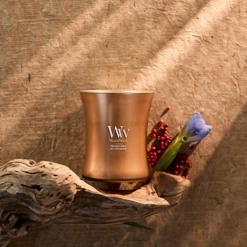 WoodWick Volcanic Orris Średnia Świeca 275g