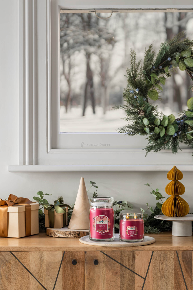 Yankee Candle Santa On Skis Signature Duża Świeca 567g